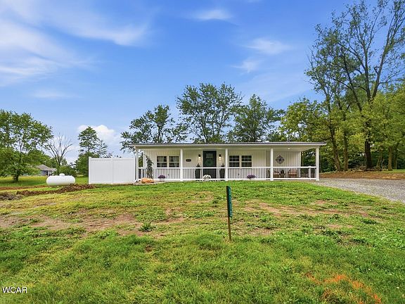 3rd image of 3115 Loescher Rd