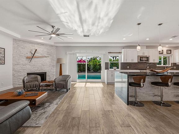 5th image of 36930 Palm Ct