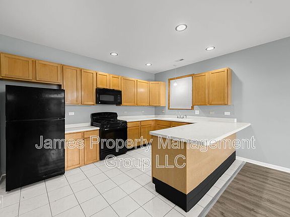 3rd image of 2711 W Congress Pkwy APT 1