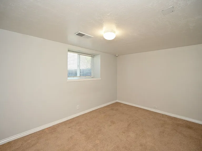 2789 S Alden St — Photo 19