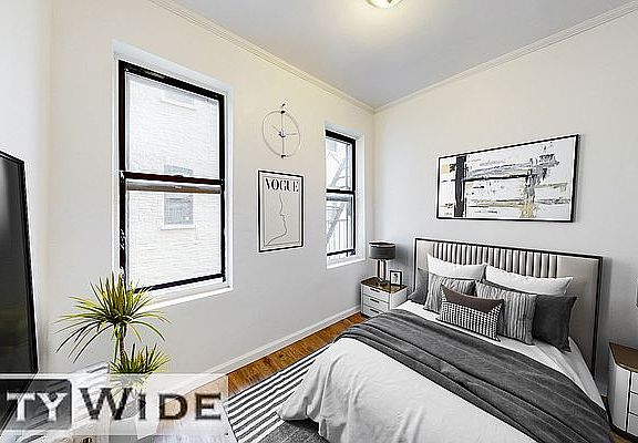2nd image of 19 E 109th St #22