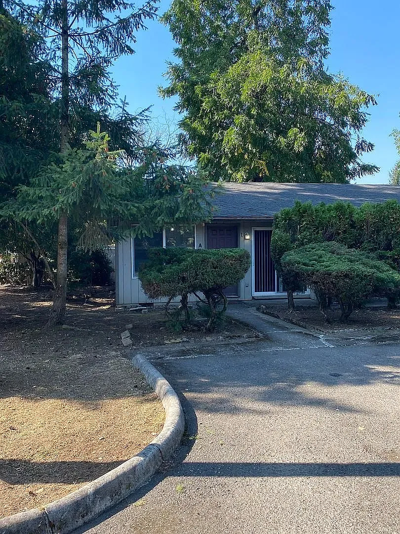19109 Southeast Yamhill Street - B — Photo 1