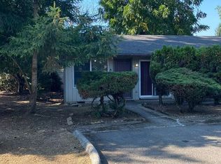 19109 SE Yamhill St APT C, Portland, OR 97233