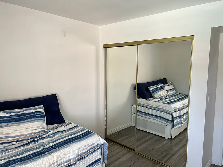 25035 Peachland Ave #276 — Photo 12