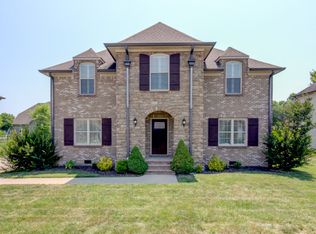 1085 Willow Cir, Clarksville, TN 37043