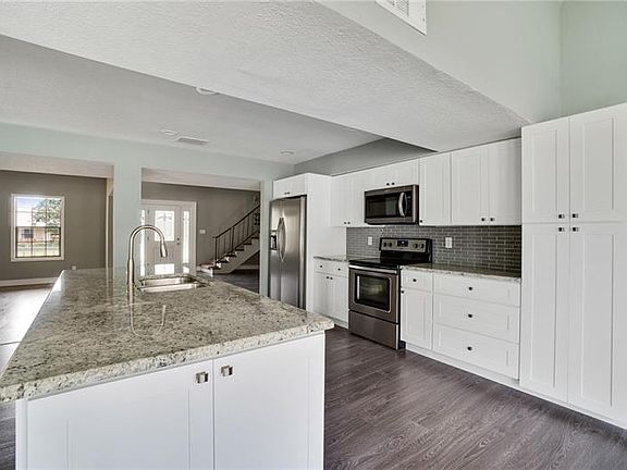 2nd image of 22826 Southshore Dr