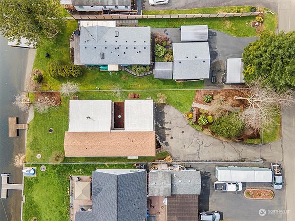 5th image of 850 SE Crescent Drive