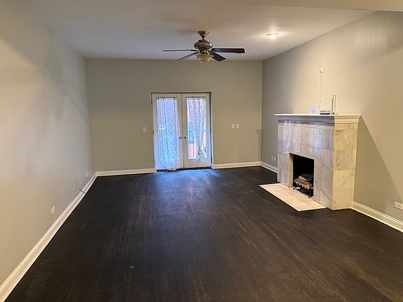 3rd image of 5940 S King Dr Unit 2E