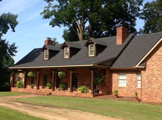 8878 Estes Rd, Macon, GA 31220