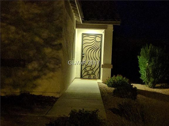 3rd image of 522 Canyon Falls Way