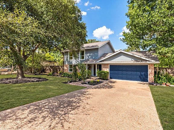 4th image of 2406 Lancaster Dr