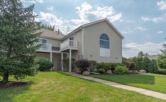 2nd image of 1324 Lindsay Way #1324