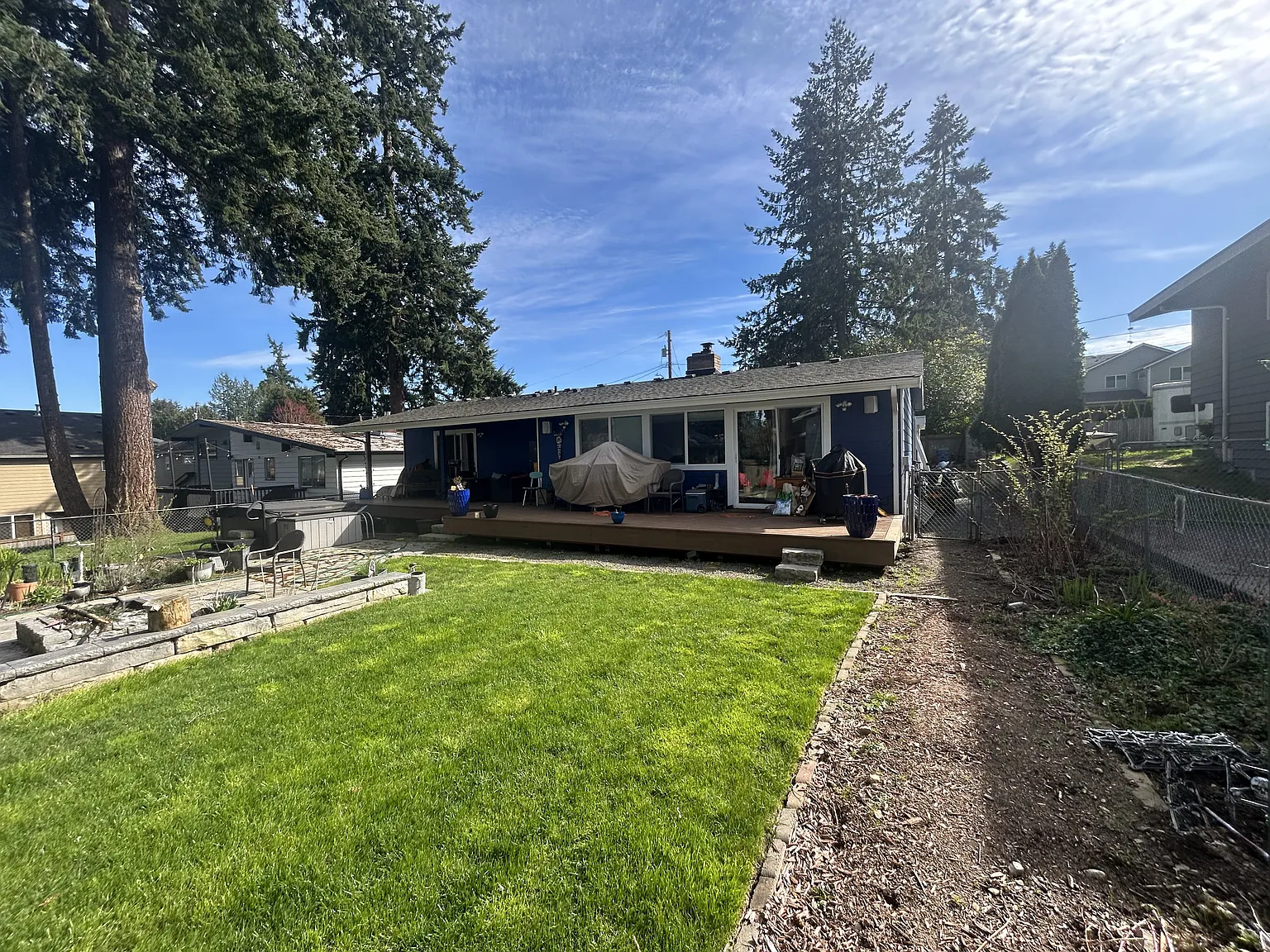 3 bed, 1298 sqft, $3,500 — Photo 1