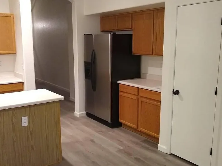 4103 E Princeton Ave — Photo 8