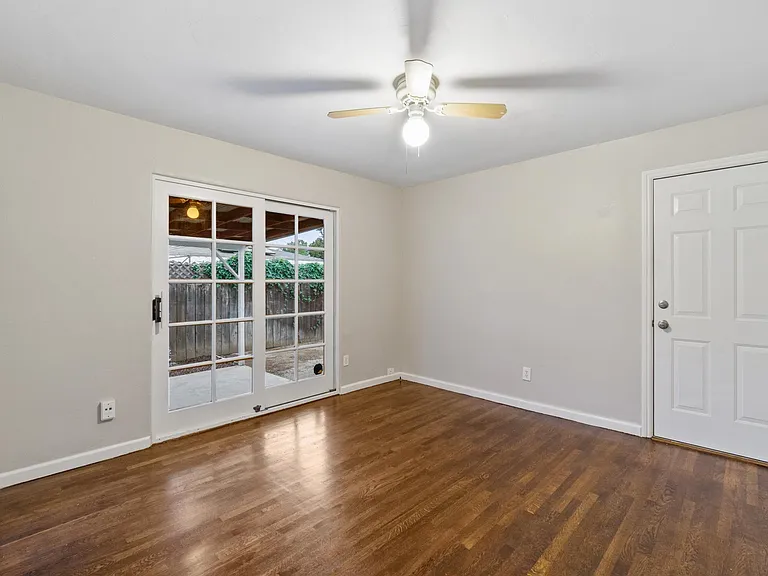 514 Prescott Ave — Photo 13