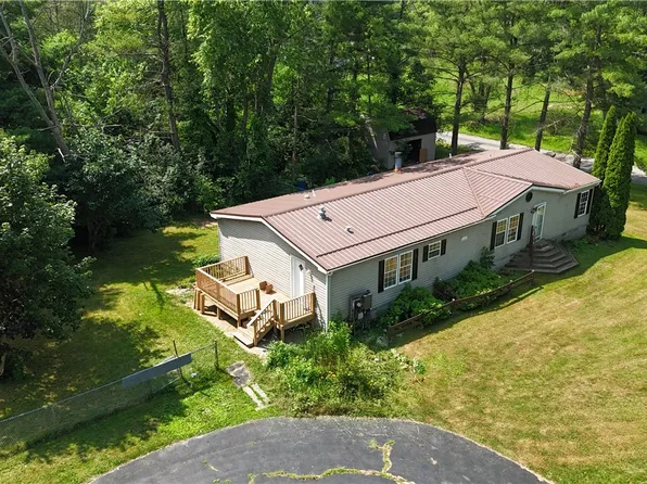 3467 Douthett Dr, Jamestown, PA 16134