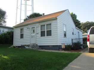 512 Hillhaven St, Exira, IA 50076