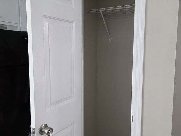 3rd image of 4434 Bonnell Dr NW Unit B