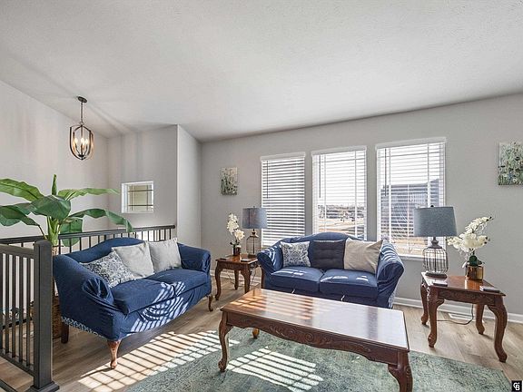 5th image of 4904 Sheridan Rd