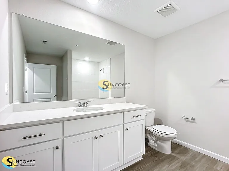 6427 Breezy Oaks Way #6427102 — Photo 10