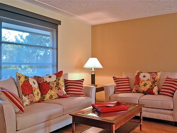 2nd image of 2107 Alvarado Ln