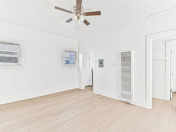 4th image of 1074 Obispo Ave APT 109