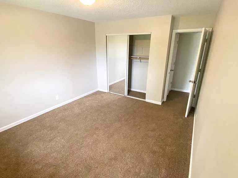 1833 Gascony Parc Dr #1833 — Photo 3