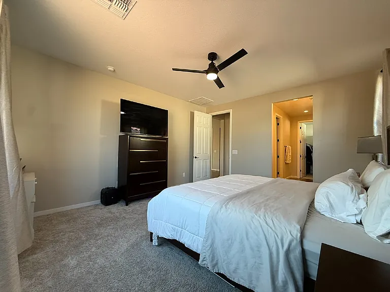 11037 W Hadley St — Photo 28