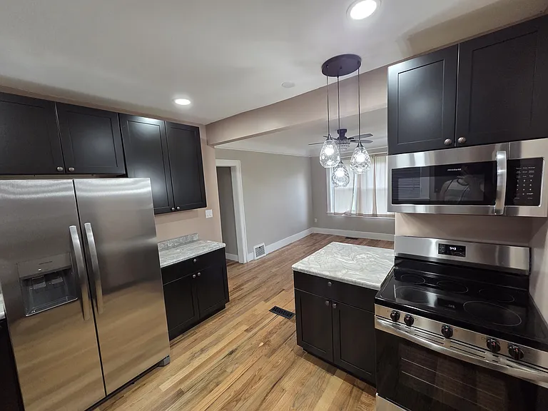 3962 Helen St #1 — Photo 2