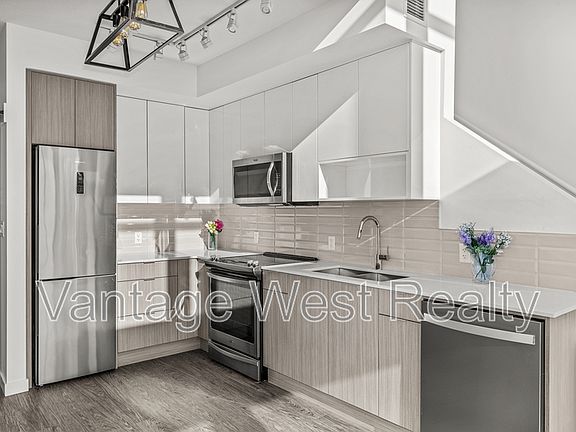 3rd image of 1770 Richter St #302