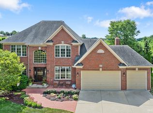 836 Wingfoot Dr, North Aurora, IL 60542