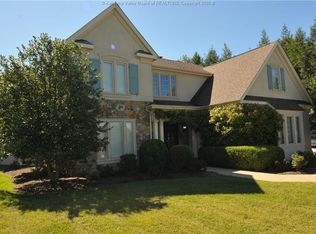 5 Hawkesyard Ln, Charleston, WV 25311