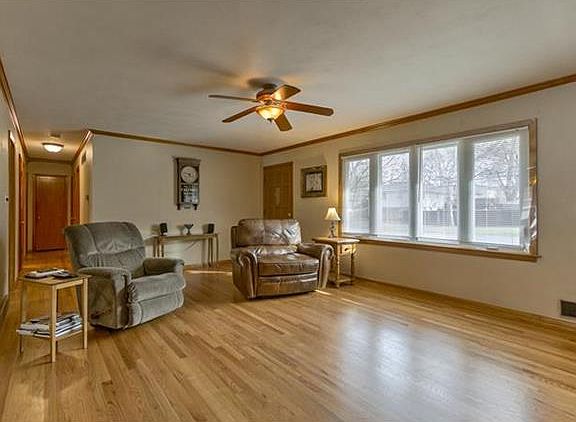 2nd image of 1502 NE 76th St