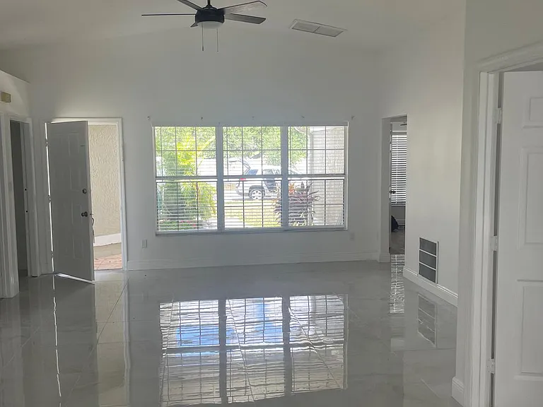 3405 Burlington Dr — Photo 9