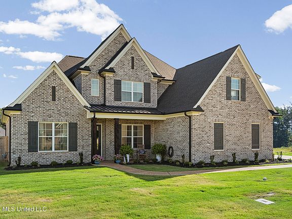 2nd image of 4392 Brooke Dr