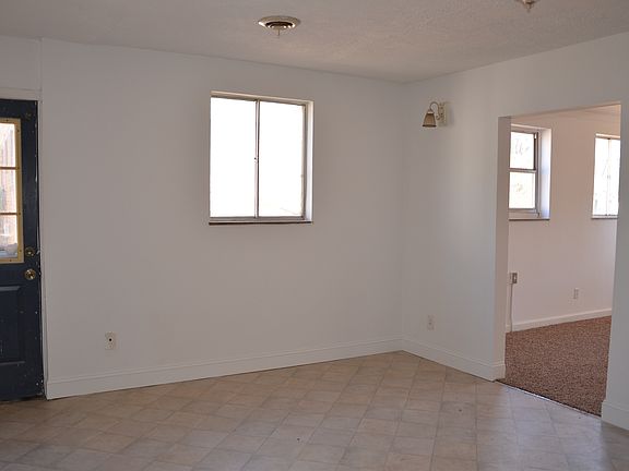 5th image of 969 E Moody Ave