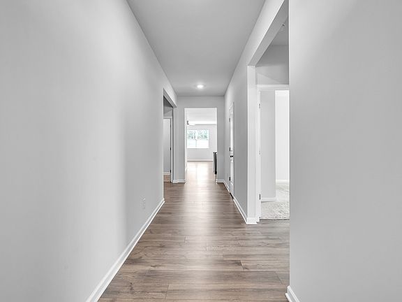 4th image of 510 Ash St