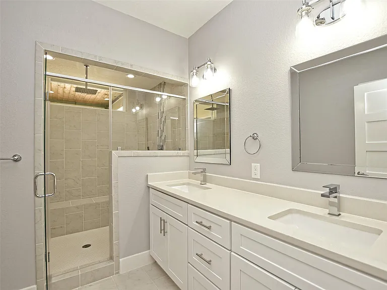1130 Lott Ave #B — Photo 21