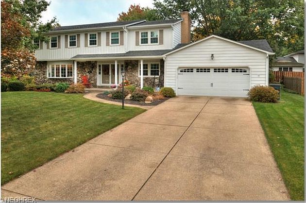 1st image of 555 Farr Ave