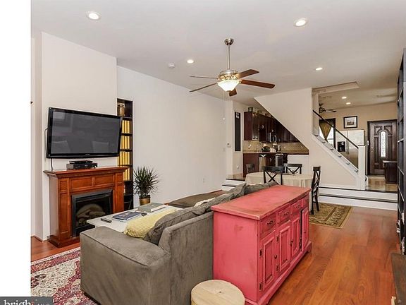 3rd image of 2316 Coral St