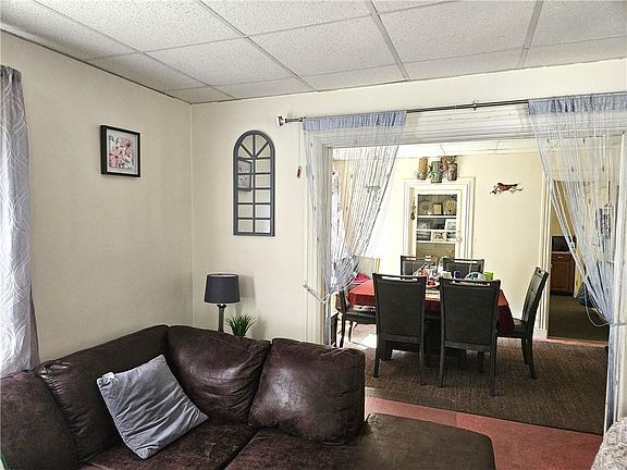 4th image of 12 Hill Ave #14