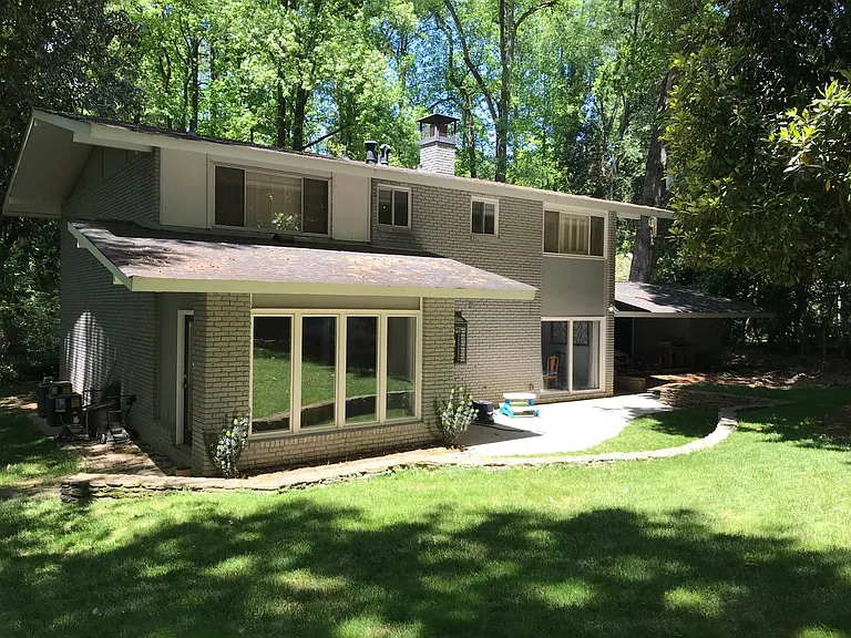 4889 Lake Forrest Dr — Photo 6