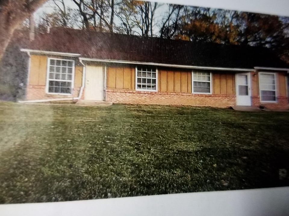 Duplex number 4414 nw scenic dr 