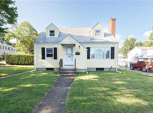 62 Highland Ave, Cumberland, RI 02864