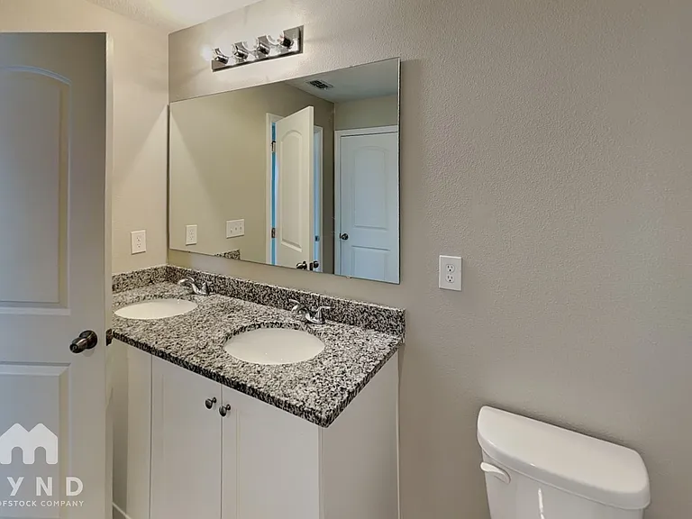 320 Daffodil Ln — Photo 12