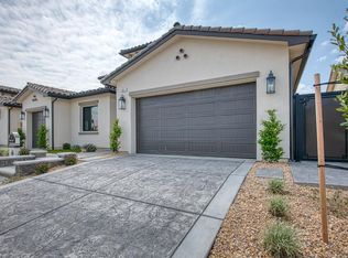 2841 W Peach Tree Ln, Fresno, CA 93722