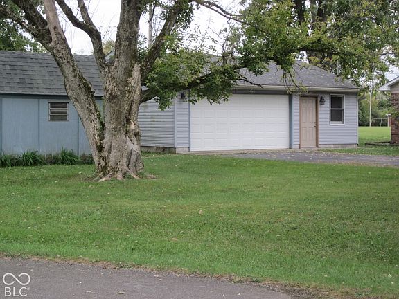 3rd image of 10877 N Dake Lake Dr