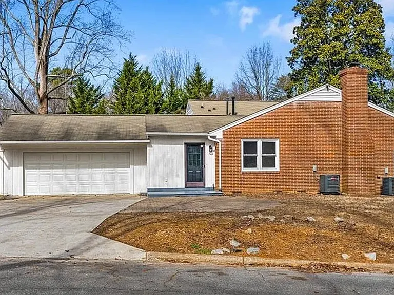 2101 Mimosa Dr — Photo 17