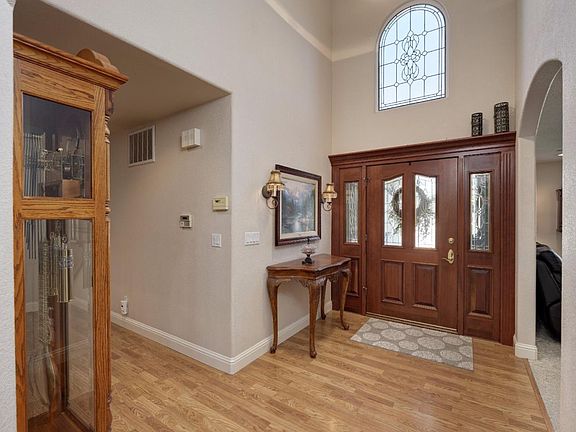 3rd image of 5036 Selinda Ln