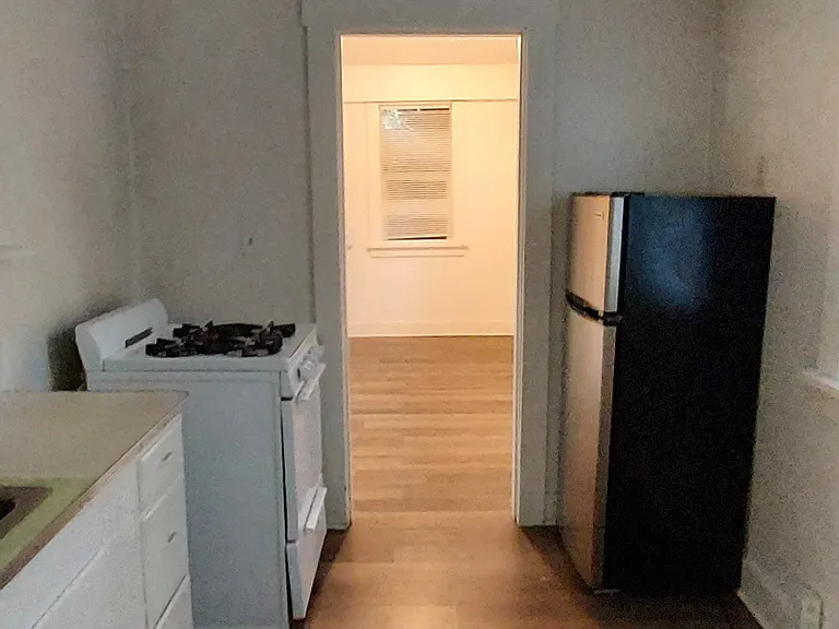 1423 S 5th St — Photo 12